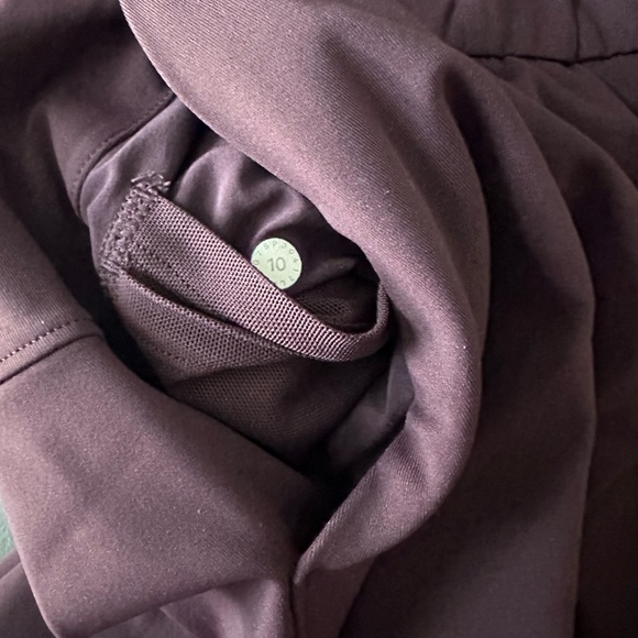 Lululemon On The Fly Shorts - Picture 2 of 3